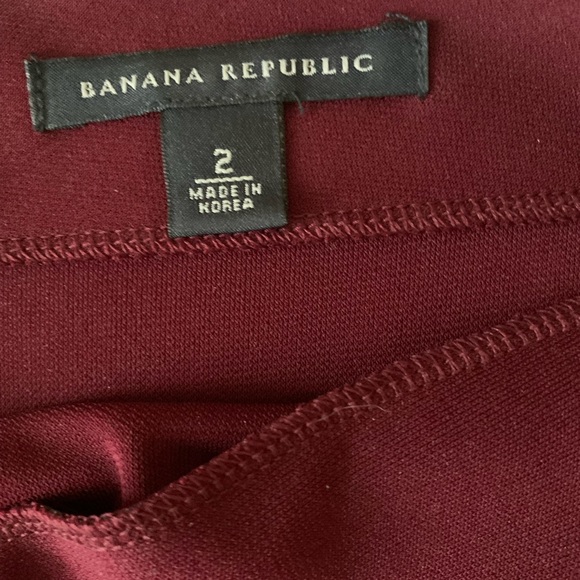 Banana Republic 2 Piece Set w/ Figure Flattering Details - Picture 9 of 16